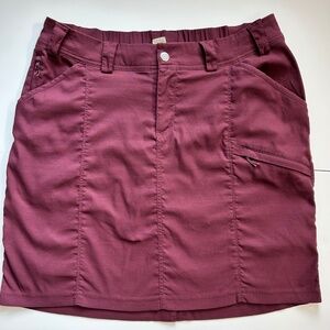 Duluth Trading Co Skort - Womens 16 - Burgundy